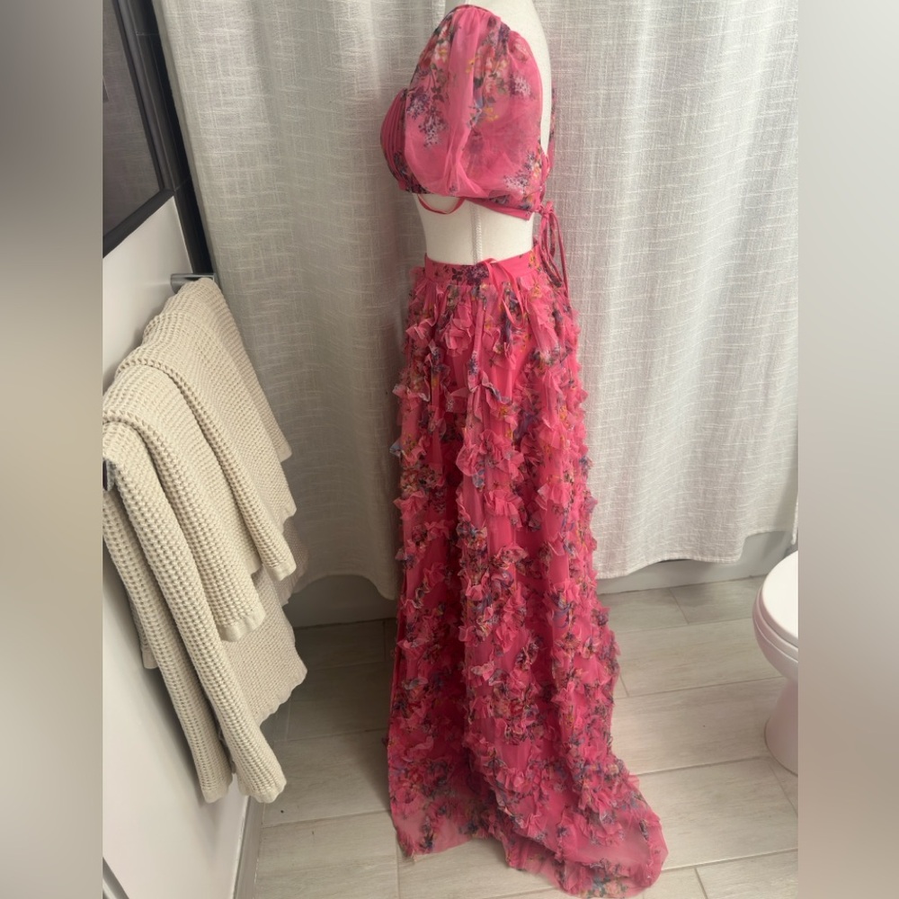 Chic Floral Pink Skirt Set - Picture 6 of 9